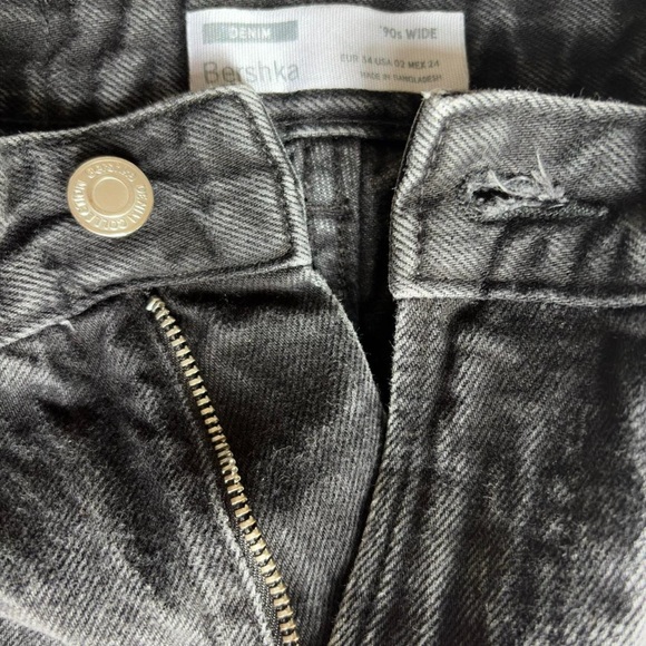 Bershka Black Washed Wide Leg Jeans 2 - Picture 7 of 8